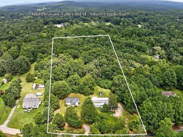 1561 Pleasant Valley Road SE, Silver Creek, GA 30173