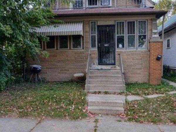 3214 W Fairmount AVENUE, Unit 3214A, Milwaukee, WI 53209