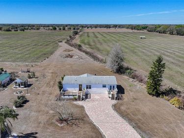 2431 SW BREWER AVENUE , ARCADIA, FL 34266