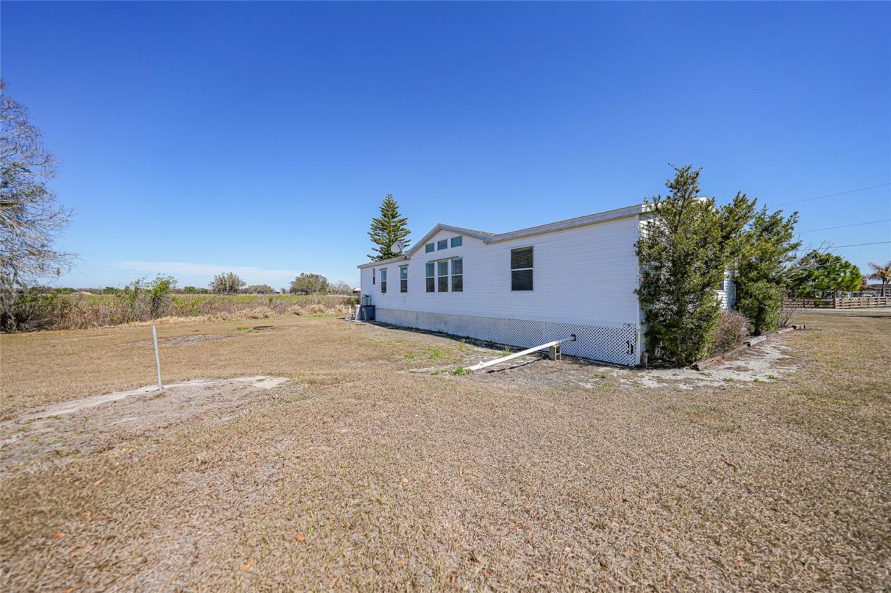 2431 SW Brewer Avenue , Arcadia, FL 34266 Photo