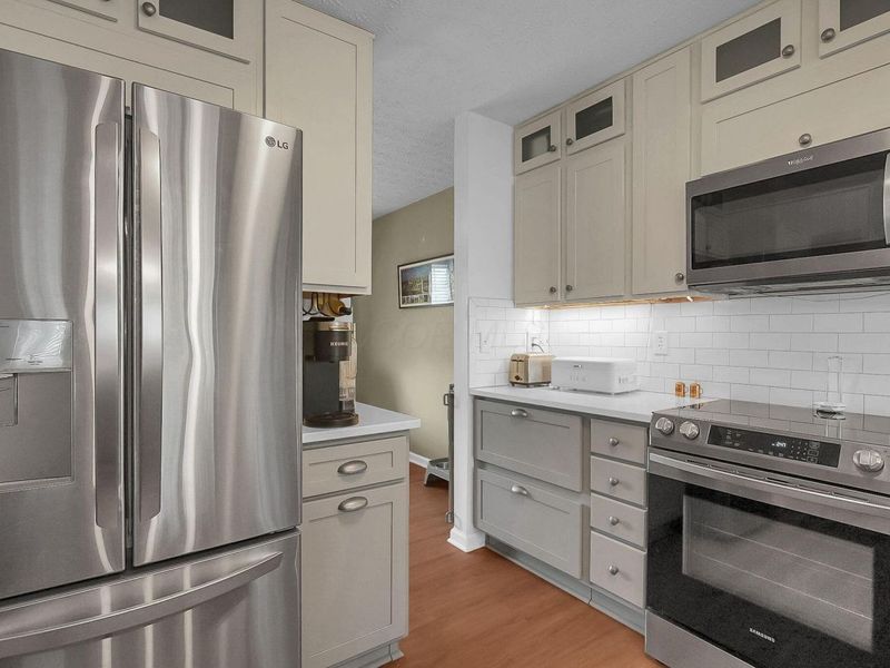 824 Cape Henry Drive, Columbus, OH 43228 Photo 12