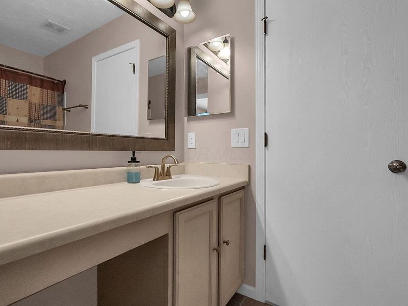 824 Cape Henry Drive, Columbus, OH 43228 Photo 20