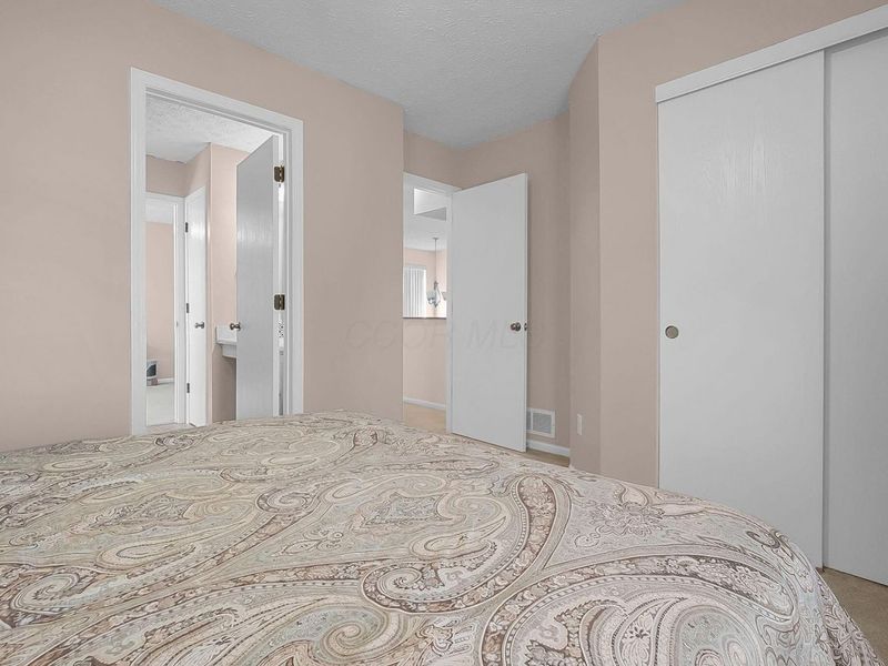 824 Cape Henry Drive, Columbus, OH 43228 Photo 23