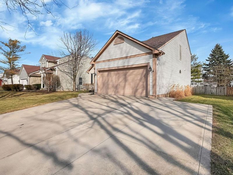 824 Cape Henry Drive, Columbus, OH 43228 Photo 3