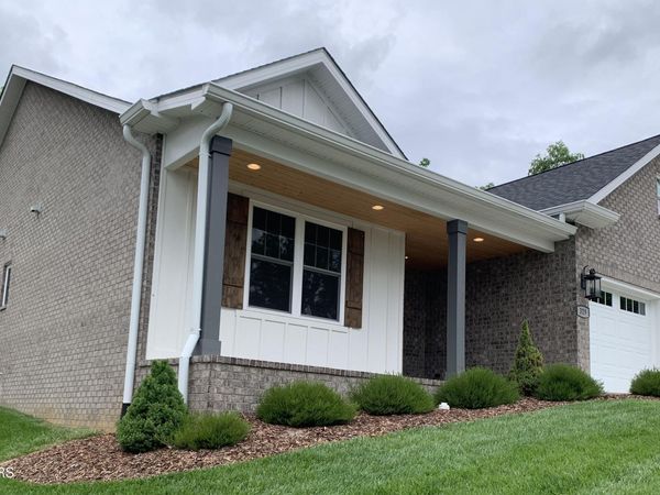 329 English Ivy Tr, Jonesborough, TN 37659