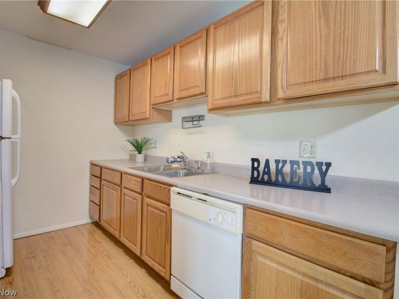 8507 N Akins Road , North Royalton, OH 44133 Photo 10