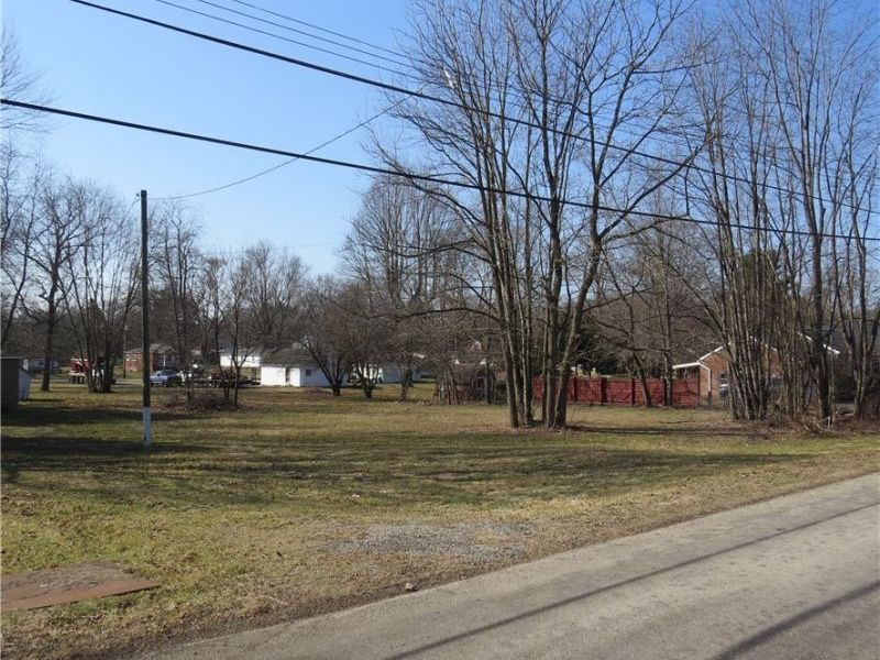 7900 Elson Street SE, Waynesburg, OH 44688 Photo 2