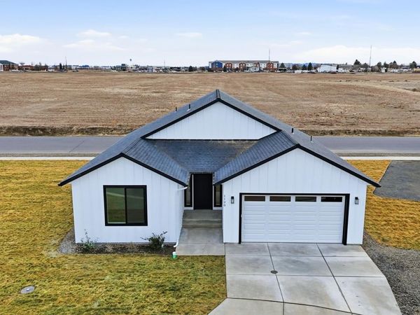 1120 S Sun devil Ct, Spokane, WA 99224