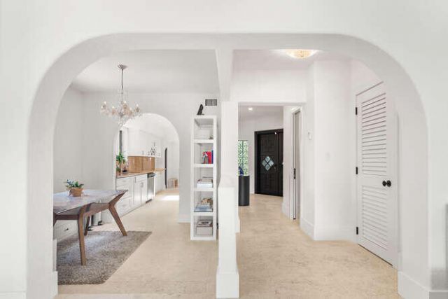 7820 Hawthorne Avenue, Miami Beach, FL 33141 Photo