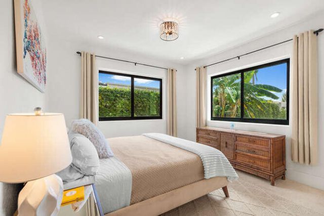 7820 Hawthorne Avenue, Miami Beach, FL 33141 Photo