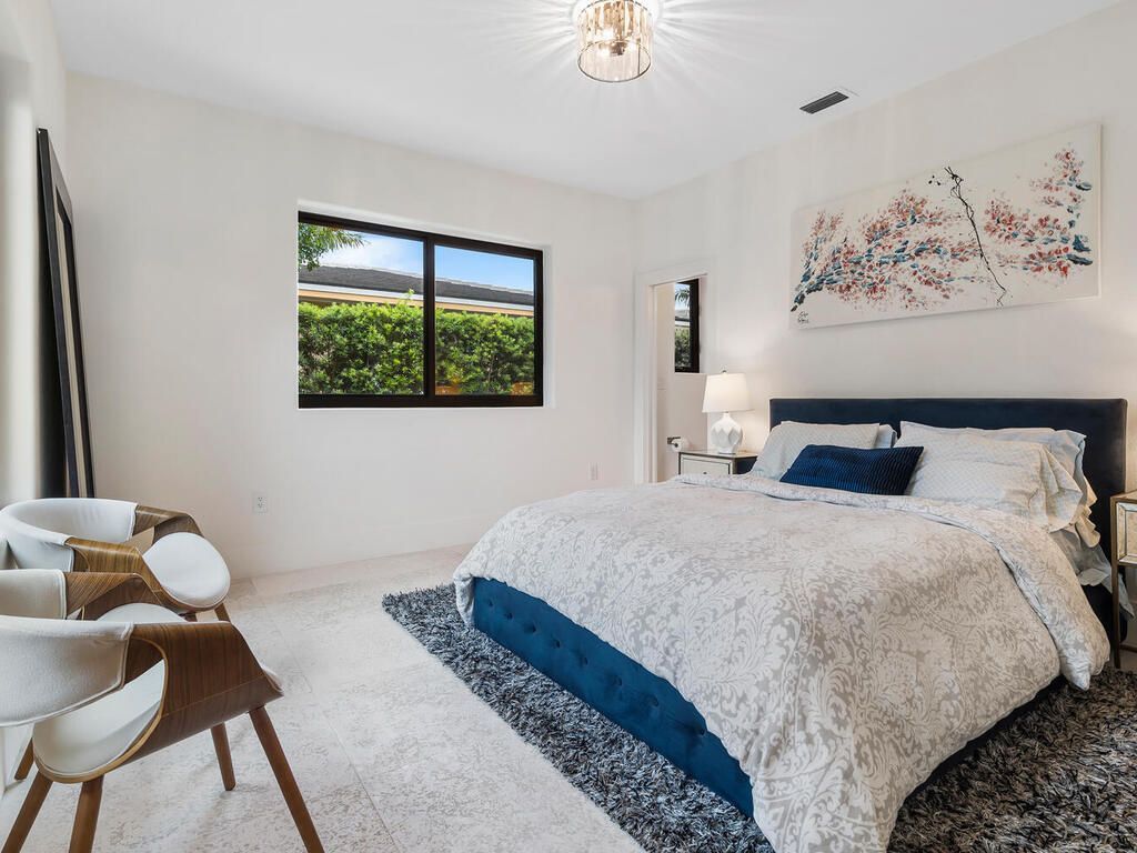 7820 Hawthorne Avenue, Miami Beach, FL 33141 Photo