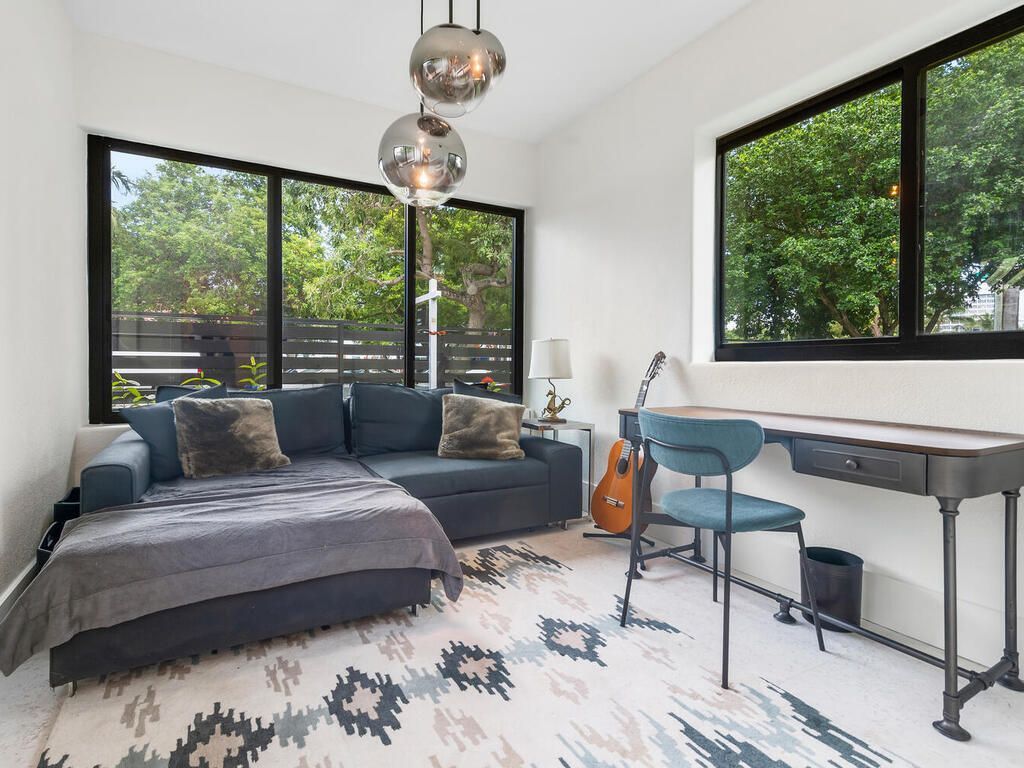 7820 Hawthorne Avenue, Miami Beach, FL 33141 Photo