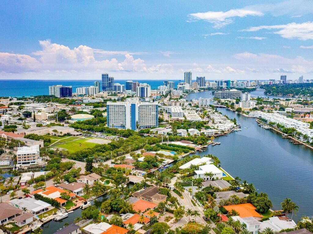 7820 Hawthorne Avenue, Miami Beach, FL 33141 Photo