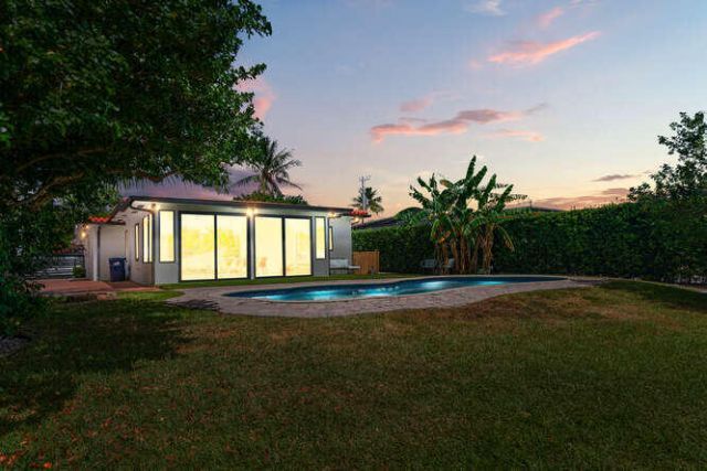 7820 Hawthorne Avenue, Miami Beach, FL 33141 Photo