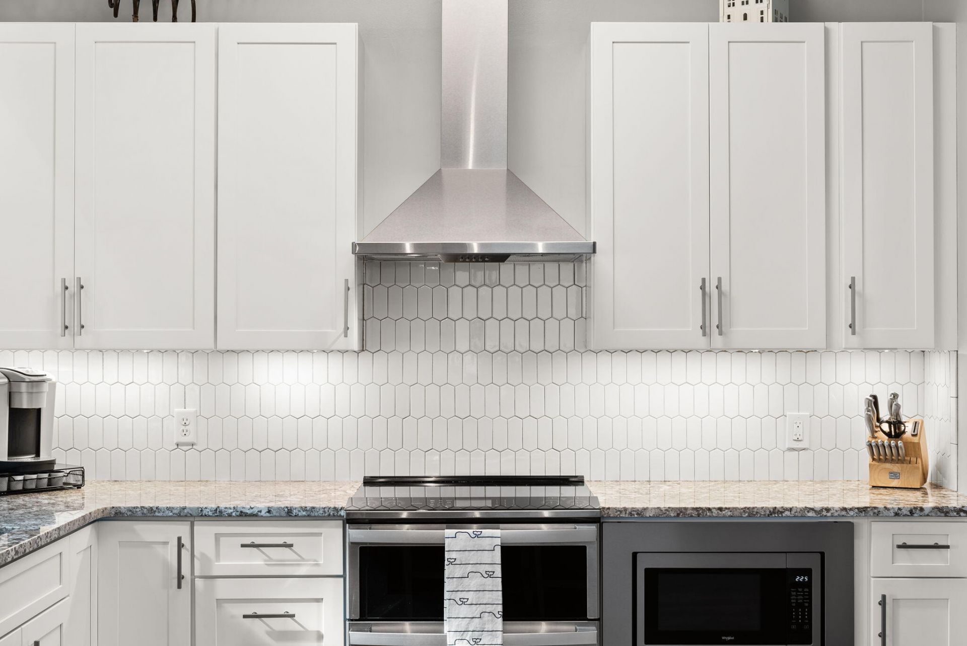 374 Wahoo Road, Panama City Beach, FL 32408 Photo