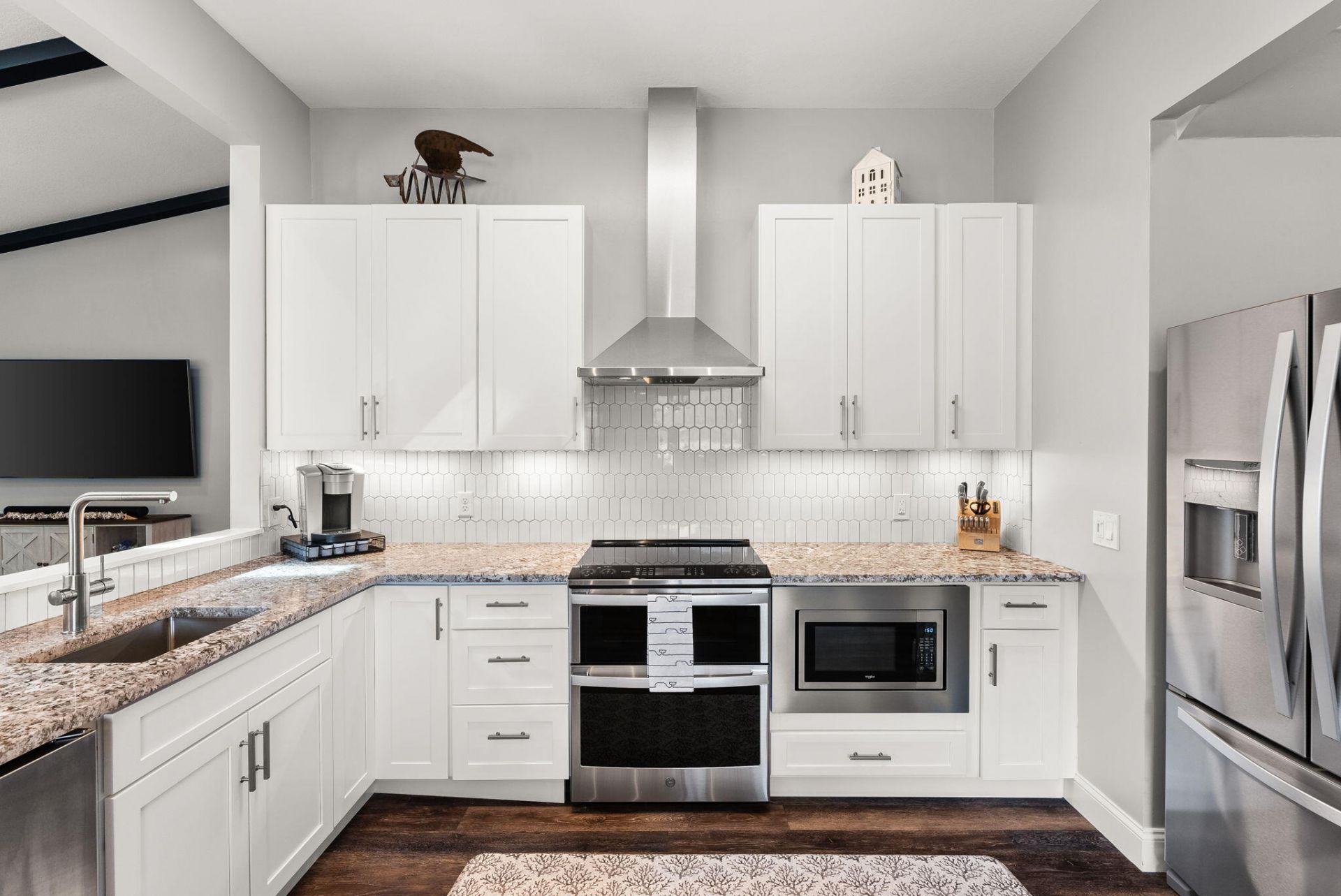 374 Wahoo Road, Panama City Beach, FL 32408 Photo