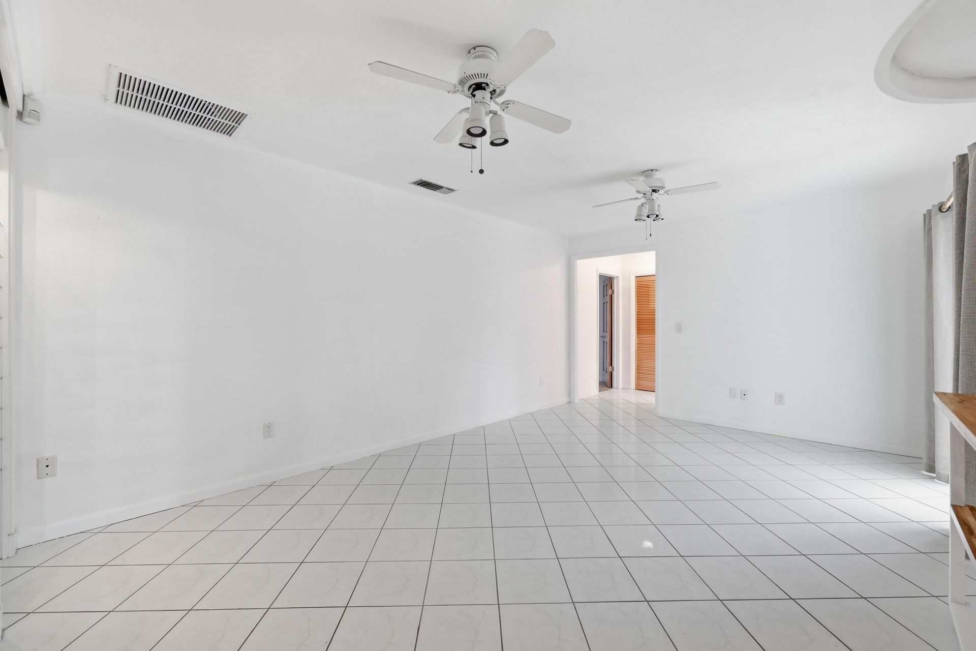 9696 Honeysuckle Avenue, Palm Beach Gardens, FL 33410 Photo