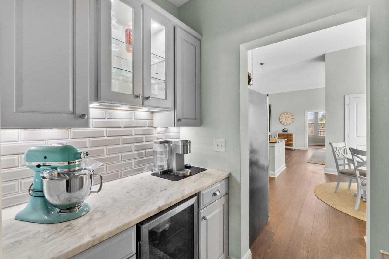 2317 Via Palma Dr.  Photo 22