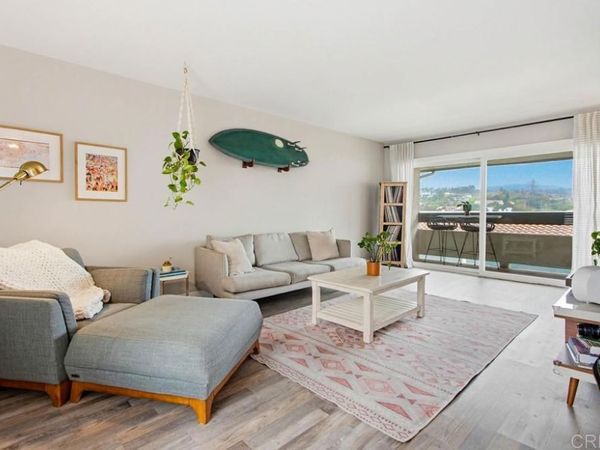 2306 Altisma Way, Unit 215, Carlsbad, CA 92009