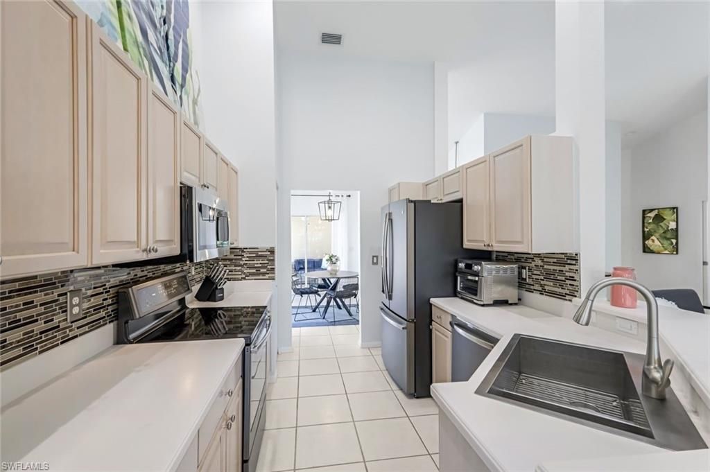 5360 Andover Dr, Unit 202, Naples, FL 34110 Photo