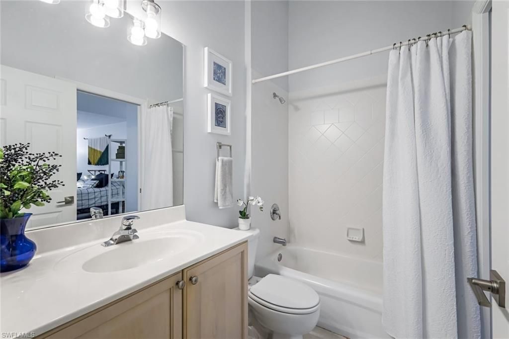 5360 Andover Dr, Unit 202, Naples, FL 34110 Photo