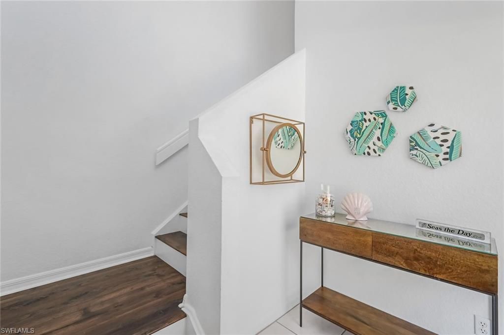 5360 Andover Dr, Unit 202, Naples, FL 34110 Photo