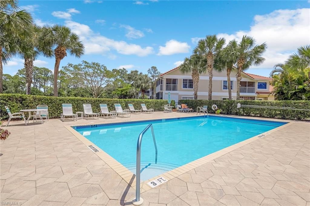 5360 Andover Dr, Unit 202, Naples, FL 34110 Photo