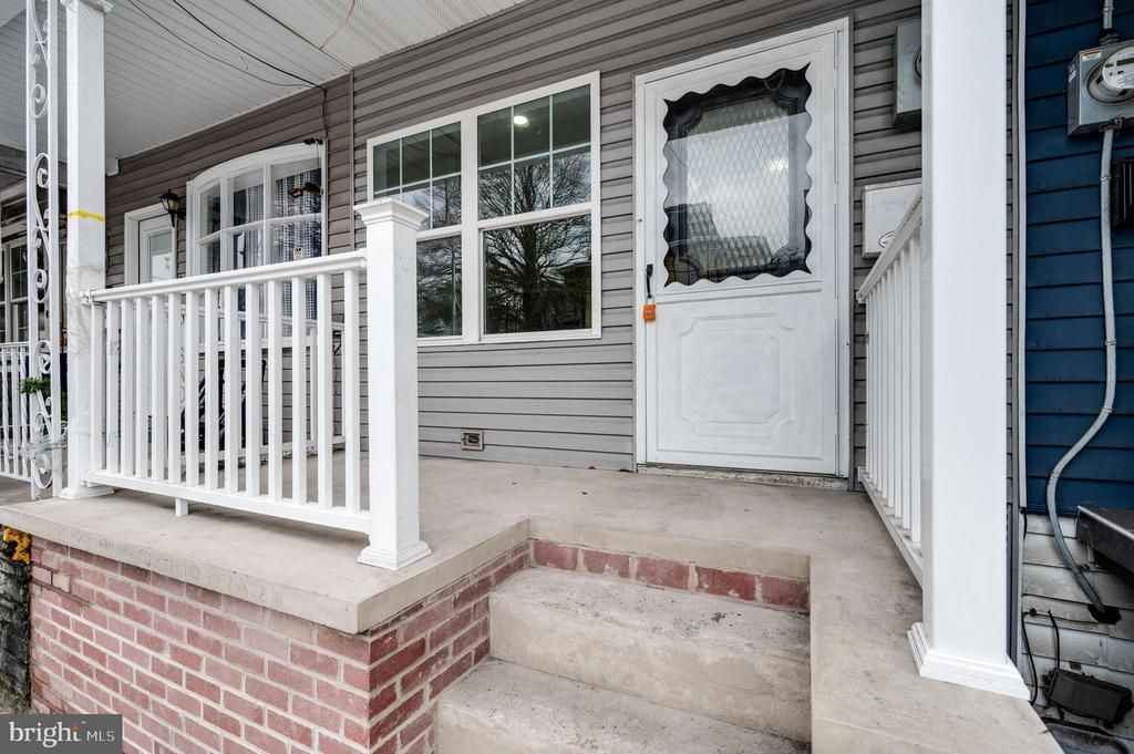 724 E CENTRE STREET, MAHANOY CITY, PA 17948
