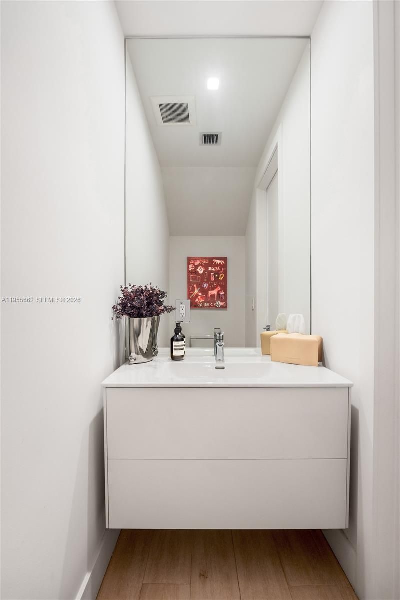 3067 SW 21st Ter, Unit 3067, Miami, FL 33145 Photo