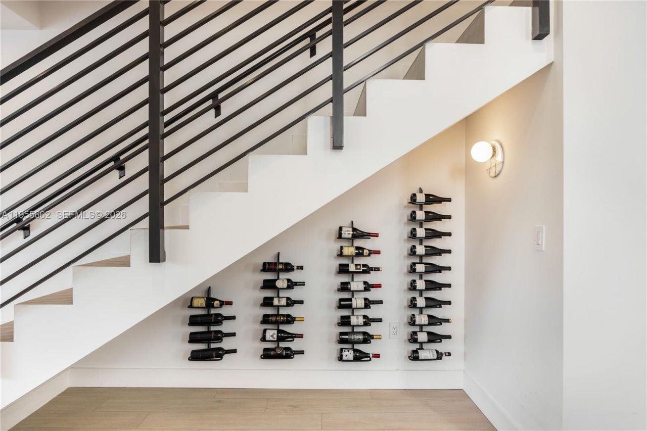 3067 SW 21st Ter, Unit 3067, Miami, FL 33145 Photo