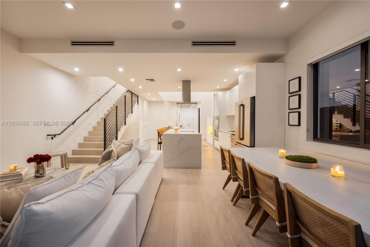 3067 SW 21st Ter, Unit 3067, Miami, FL 33145 Photo