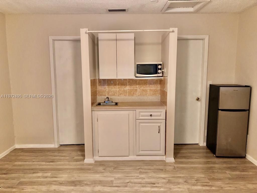 4610 SW 43rd Ter , Dania Beach, FL 33314 Photo