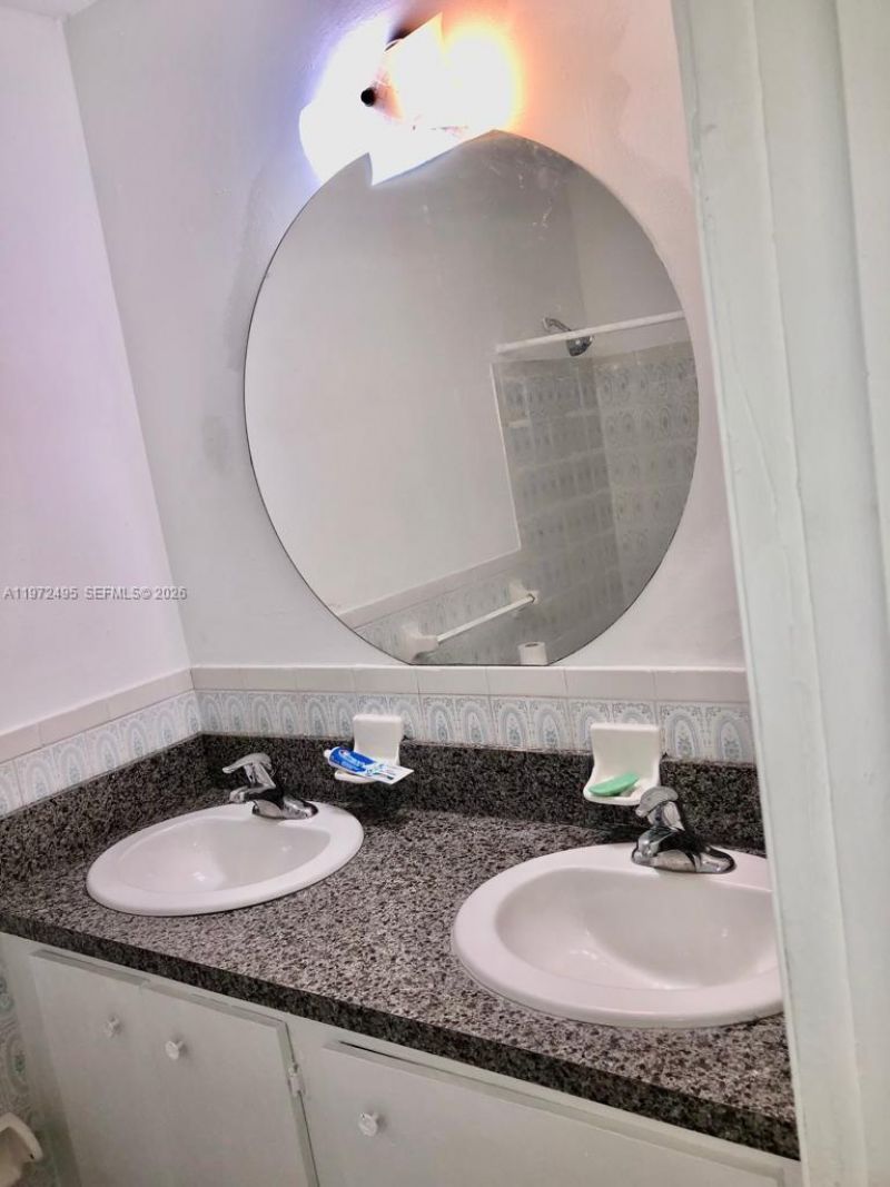 4610 SW 43rd Ter , Dania Beach, FL 33314 Photo