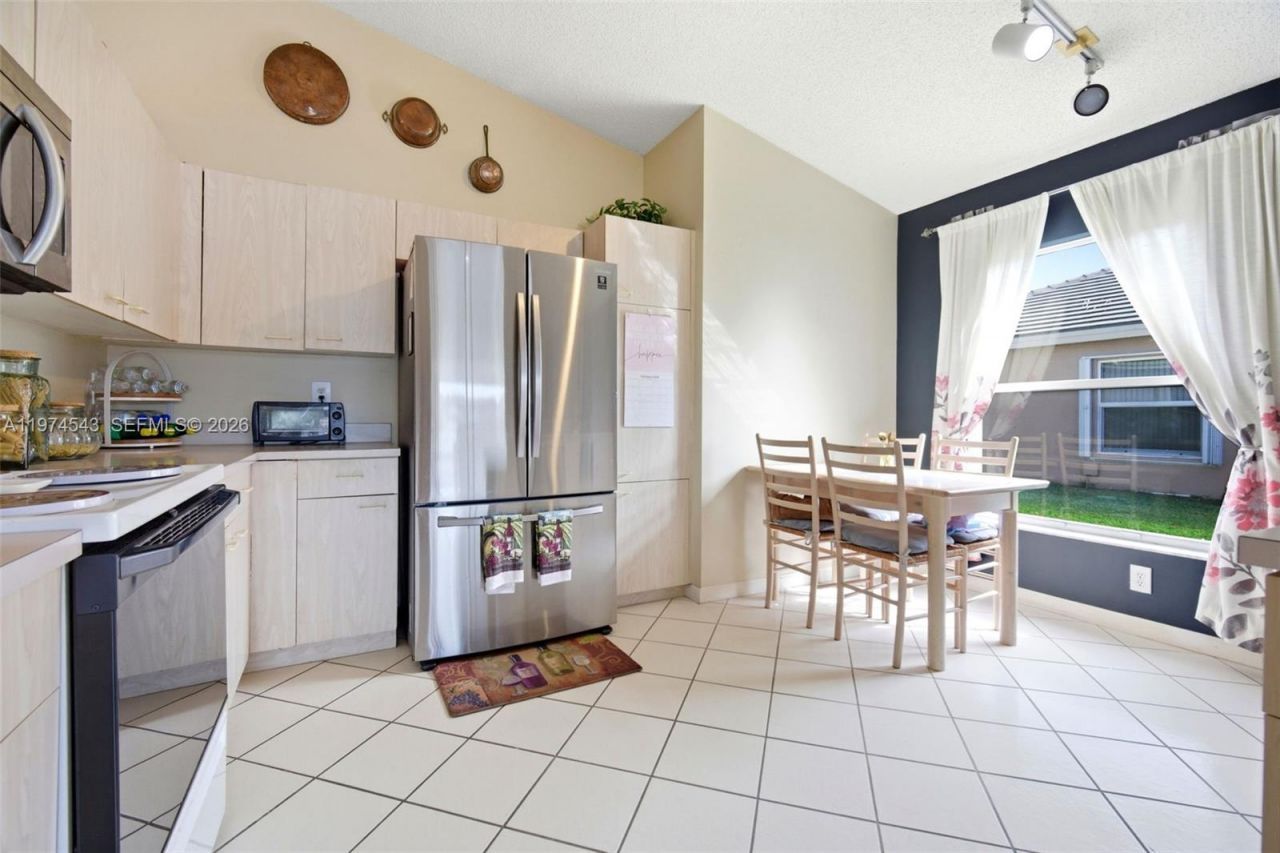 9440 SW 18th St, Miramar, FL 33025 Photo