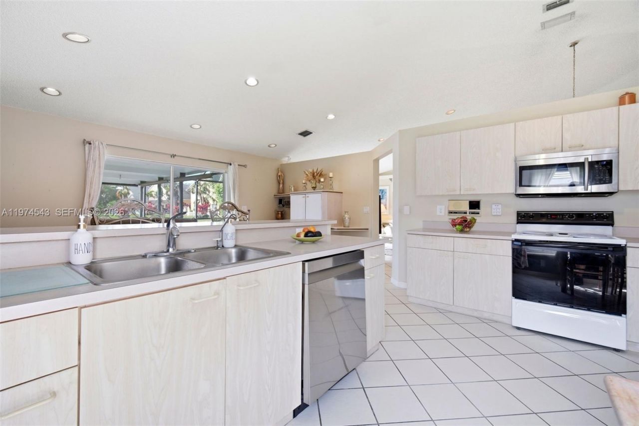 9440 SW 18th St, Miramar, FL 33025 Photo