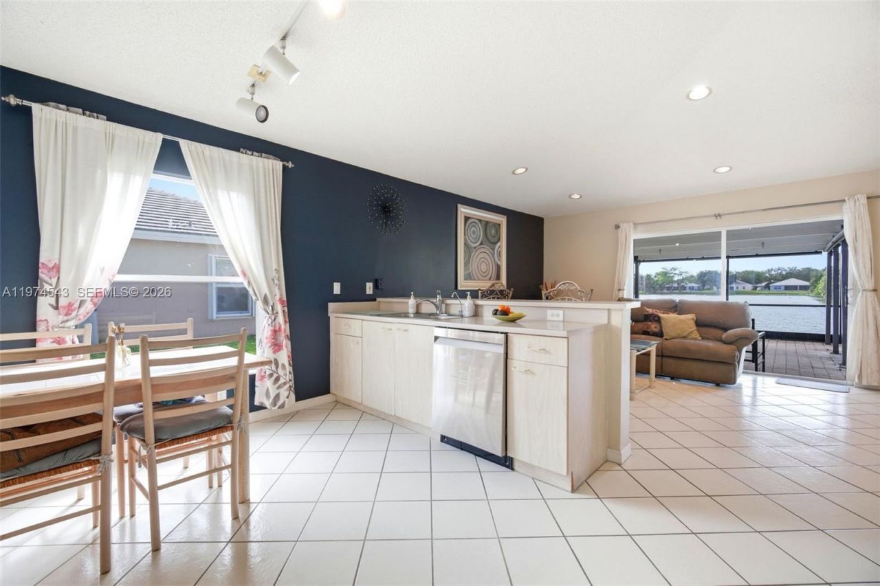 9440 SW 18th St, Miramar, FL 33025 Photo