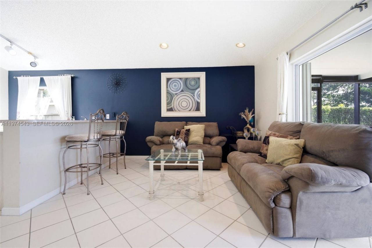 9440 SW 18th St, Miramar, FL 33025 Photo