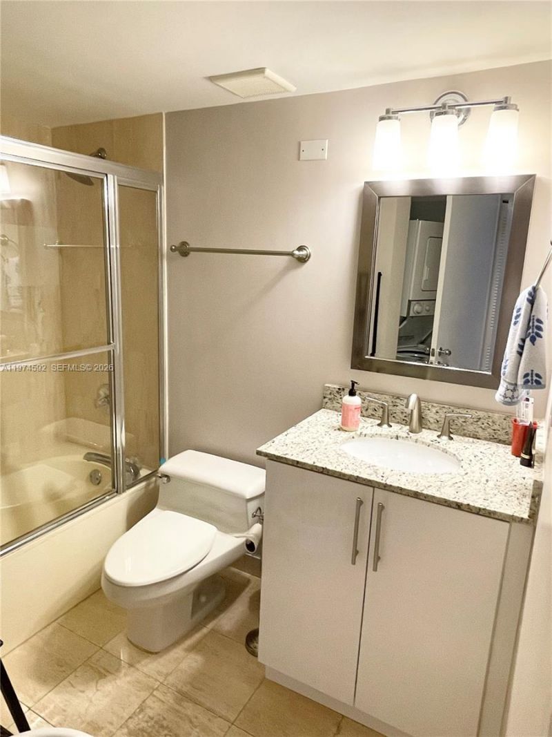 3600 Mystic Pointe Dr , Unit 610, Aventura, FL 33180 Photo