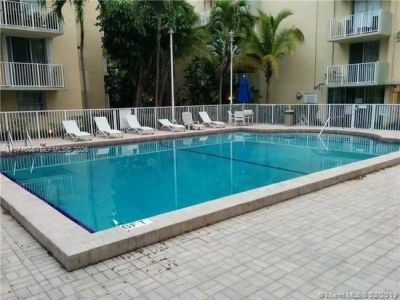 1801 S Treasure Dr, Unit 124, North Bay Village, FL 33141 Photo