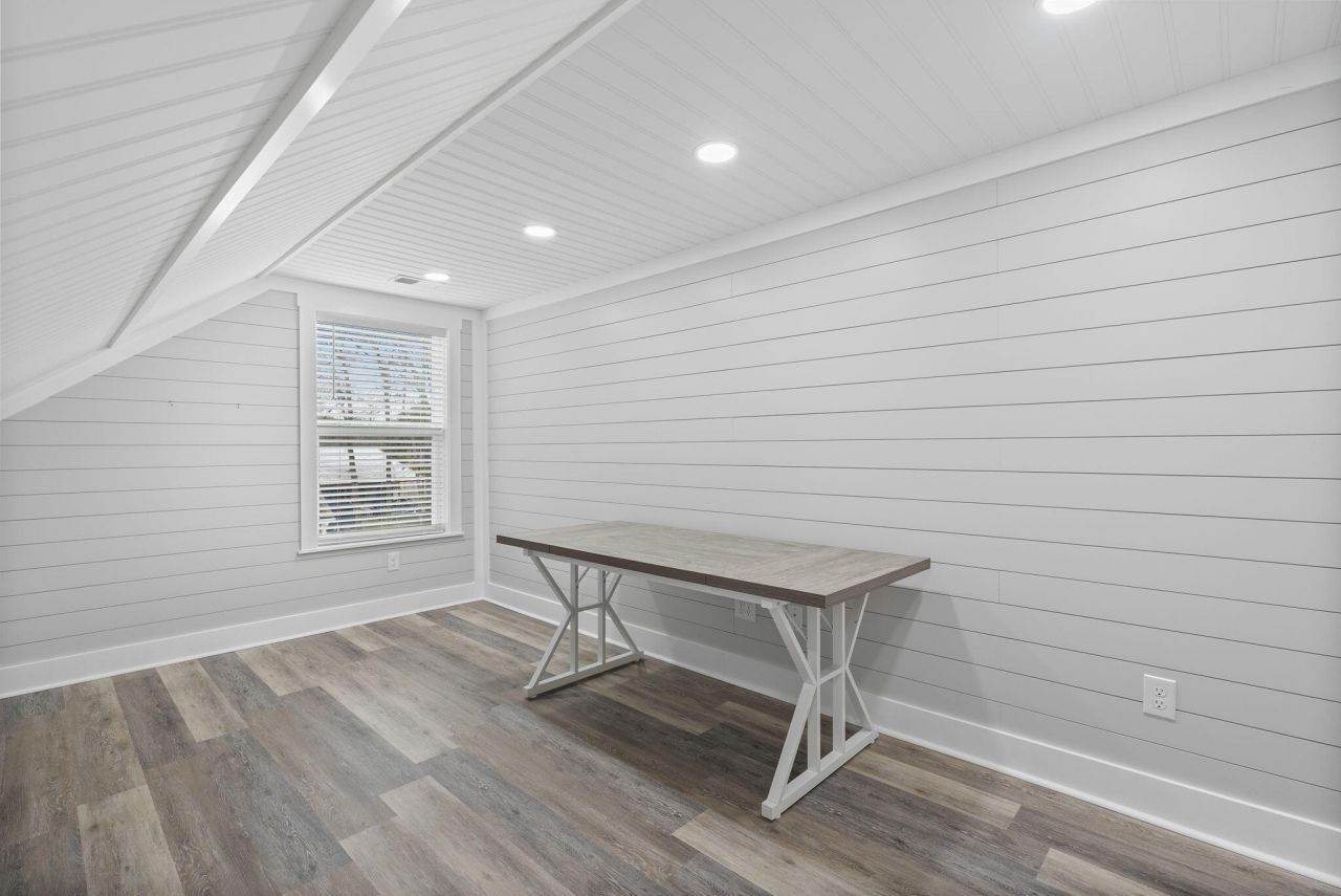 2042 Pinopolis Road Photo 17