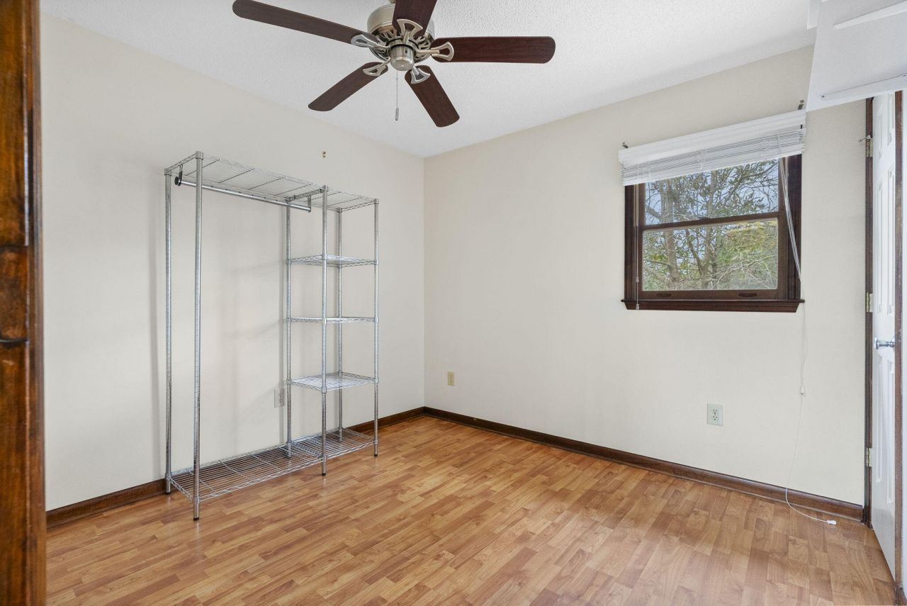 2042 Pinopolis Road Photo 33