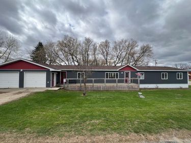 121 3rd Street, Bluffton, MN 56518