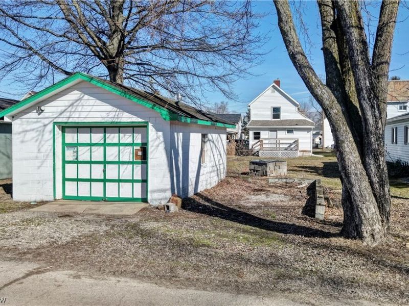 1126 Sherman Avenue , New Philadelphia, OH 44663 Photo 10