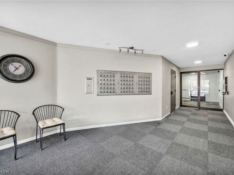 20333 Detroit Road, Unit 406, Rocky River, OH 44116 Photo 4