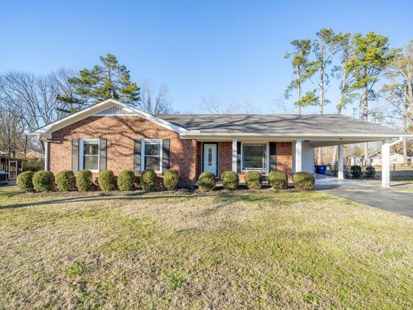 355 CENTRAL AVE, Savannah, TN 38372