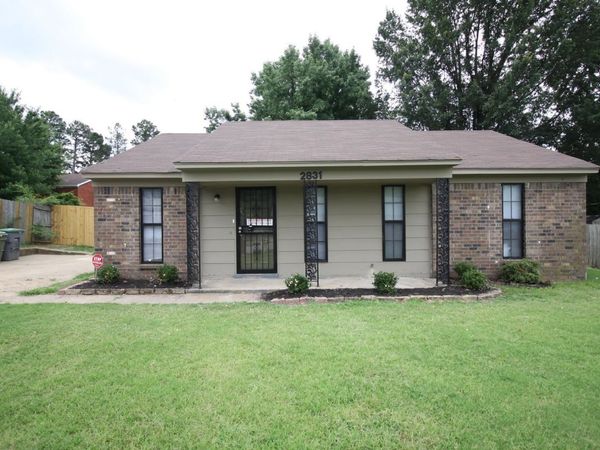 2831 GRUBER DR, Memphis, TN 38127