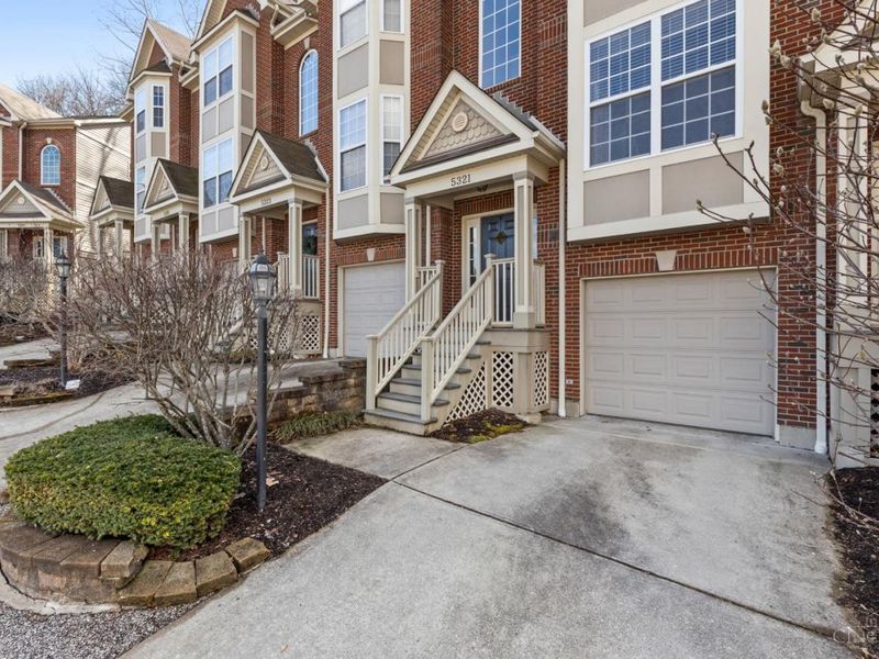 5321 Reserve Circle, Cincinnati, OH 45230 Photo 2