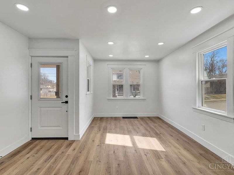 6839 Greismer Avenue, Cincinnati, OH 45239 Photo 5