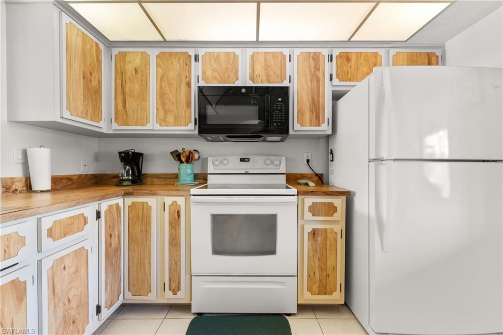 3631 SE 10th Ave, Unit 102, Cape Coral, FL 33904 Photo