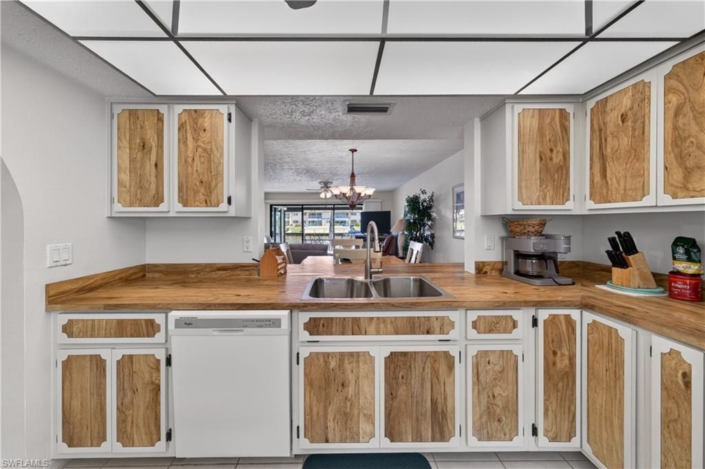 3631 SE 10th Ave, Unit 102, Cape Coral, FL 33904 Photo